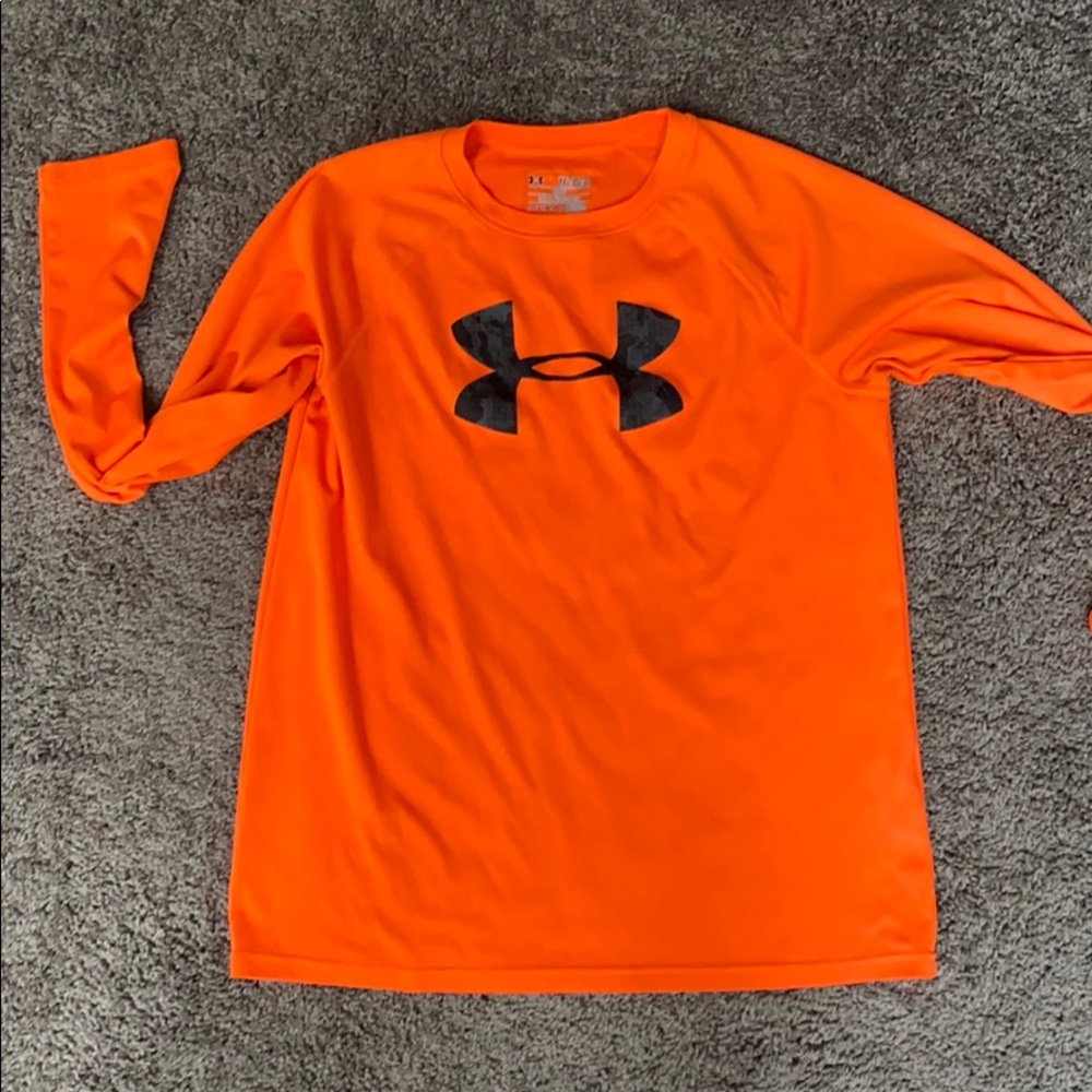 Under Armour sport shirt
